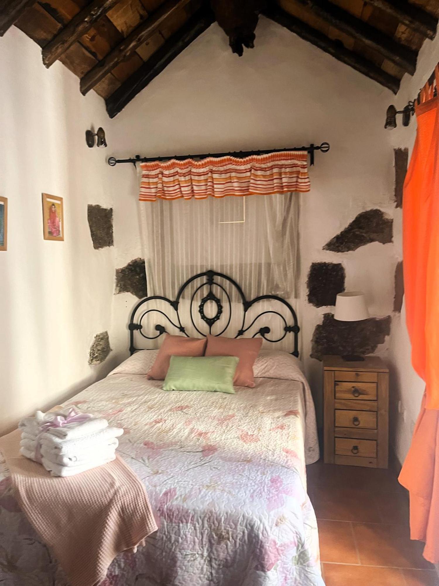 Гостьовий будинок Stunning Rustic House El Pinar & Wifi Екстер'єр фото