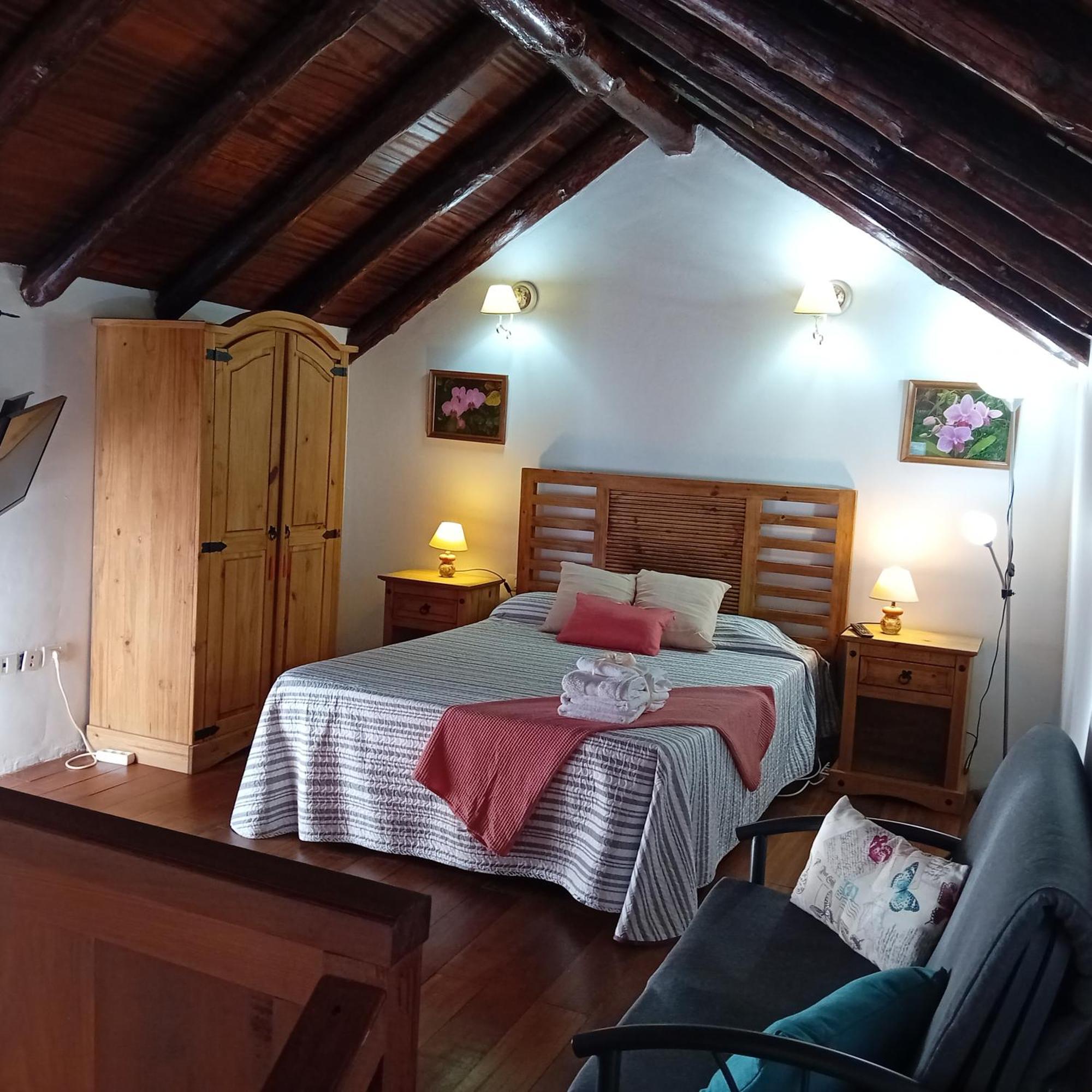 Гостьовий будинок Stunning Rustic House El Pinar & Wifi Екстер'єр фото