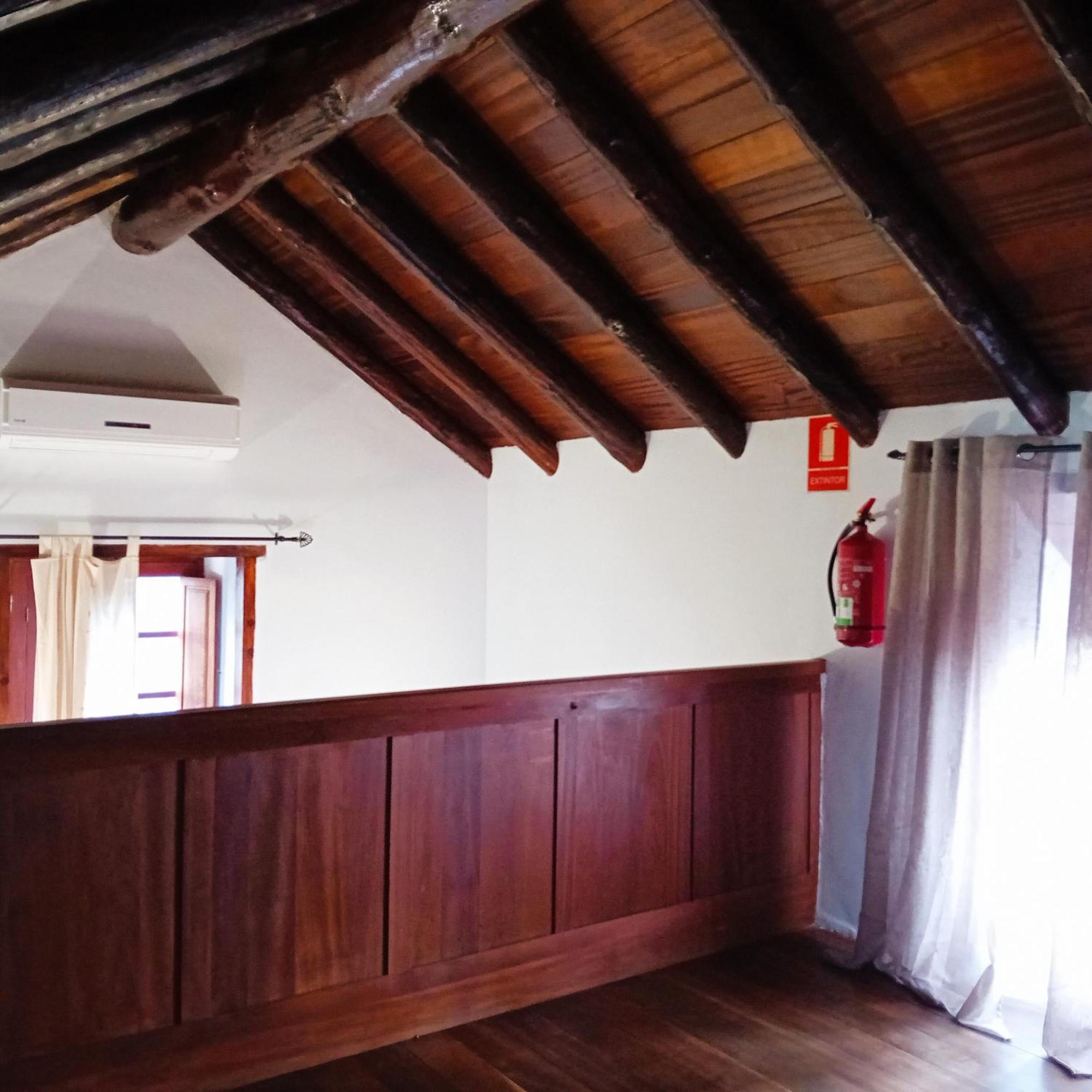 Гостьовий будинок Stunning Rustic House El Pinar & Wifi Екстер'єр фото